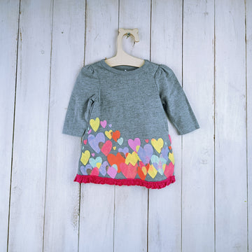Vestido Circo 0-3M Gris claro. Corazones de colores.