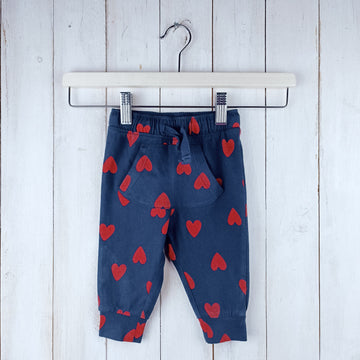 Pantalón Cat & Jack Talla 12-18M Azul. Corazones Rojos