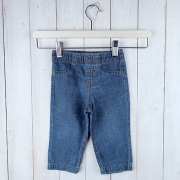 NUEVO Jeans Carter's Talla 9 meses Mezclilla Azul. Cintura elasticada