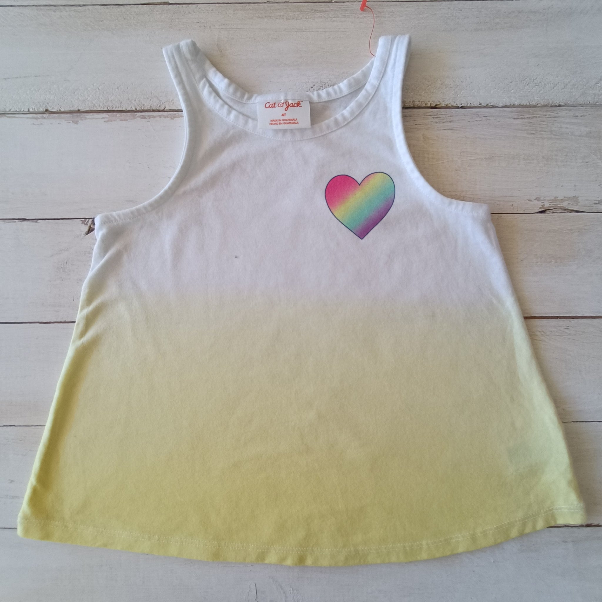 NUEVA Polera Cat & Jack Talla 4  Blanca Degradé. Corazón.