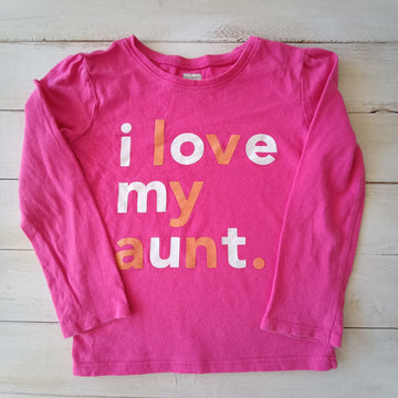 Polera Old Navy Talla 4 Fucsia. Letras Blancas y Naranjas.