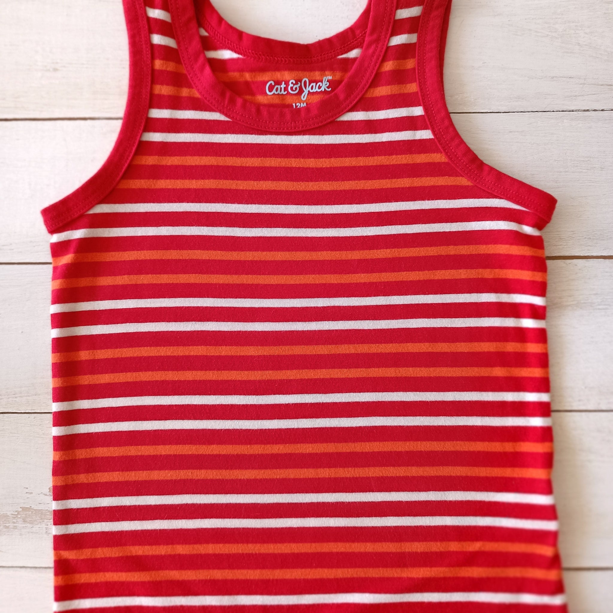 NUEVA Polera Cat & Jack Talla 12 Meses Roja Rayada.