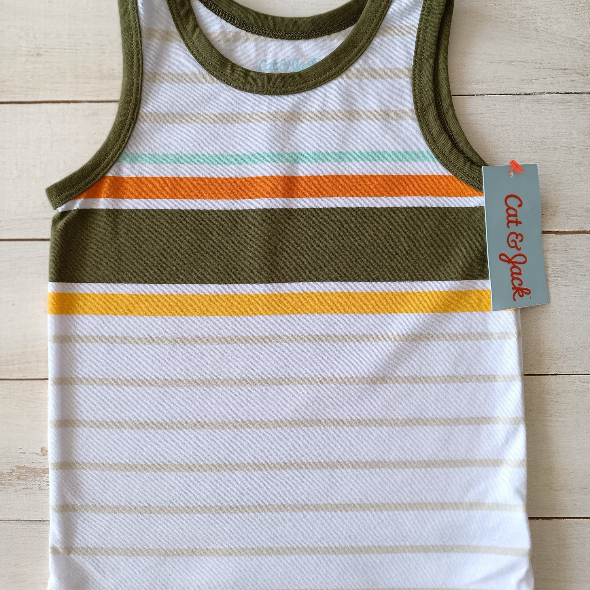 NUEVA Polera Cat & Jack Talla 18M Blanca. Rayas Colores