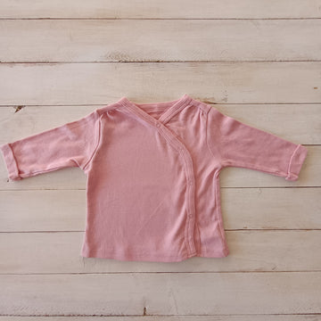 Polera René Rofé 6-9M Rosado. Botones delanteros