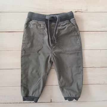 Pantalón Kiwi 6M Gris Cintura y puños color gris oscuro