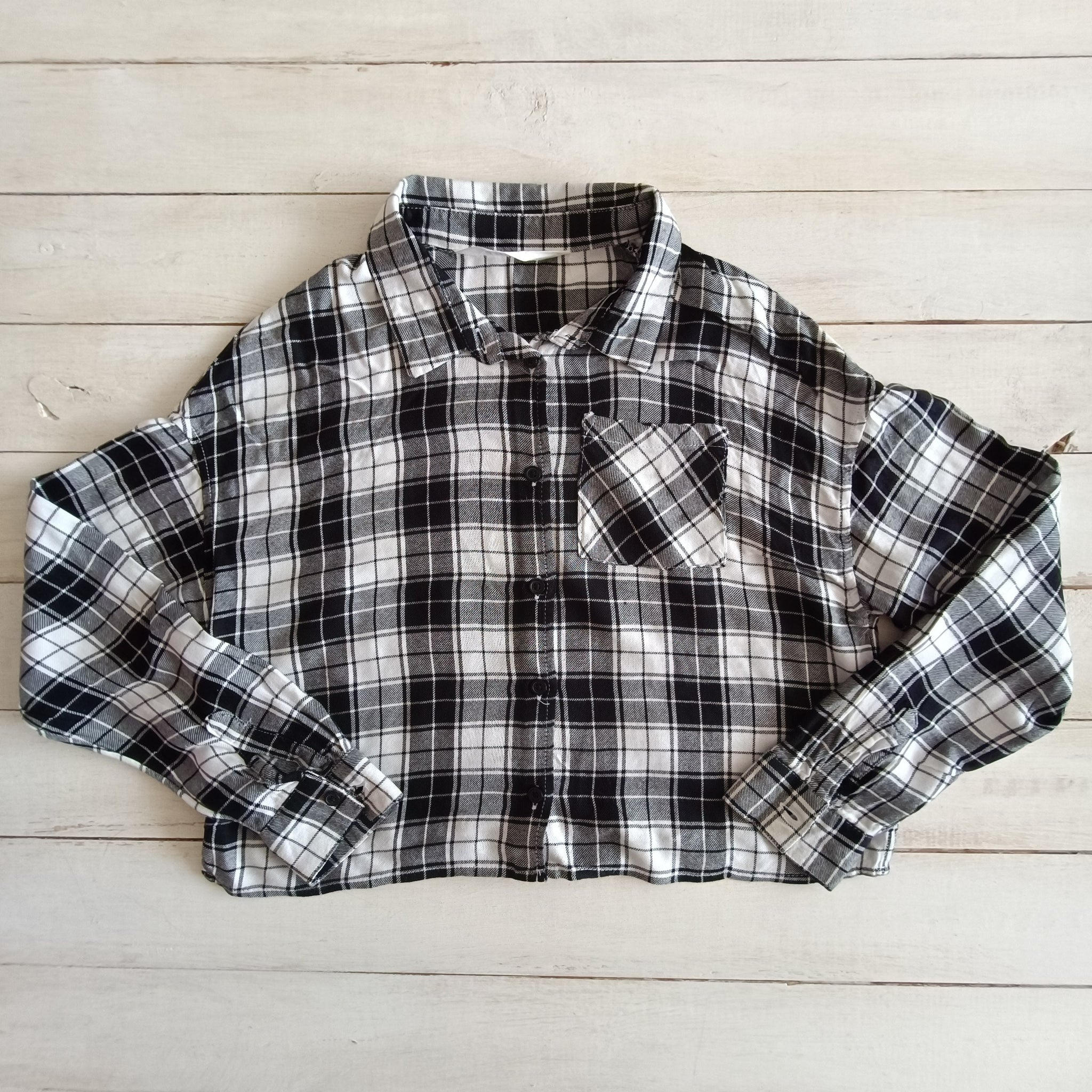 Blusa H&M Talla 9-10 Negro y Blanco, cuadriculado.
