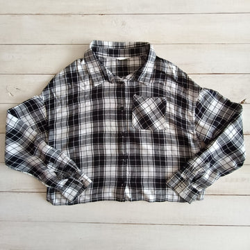Blusa H&M Talla 9-10 Negro y Blanco, cuadriculado.