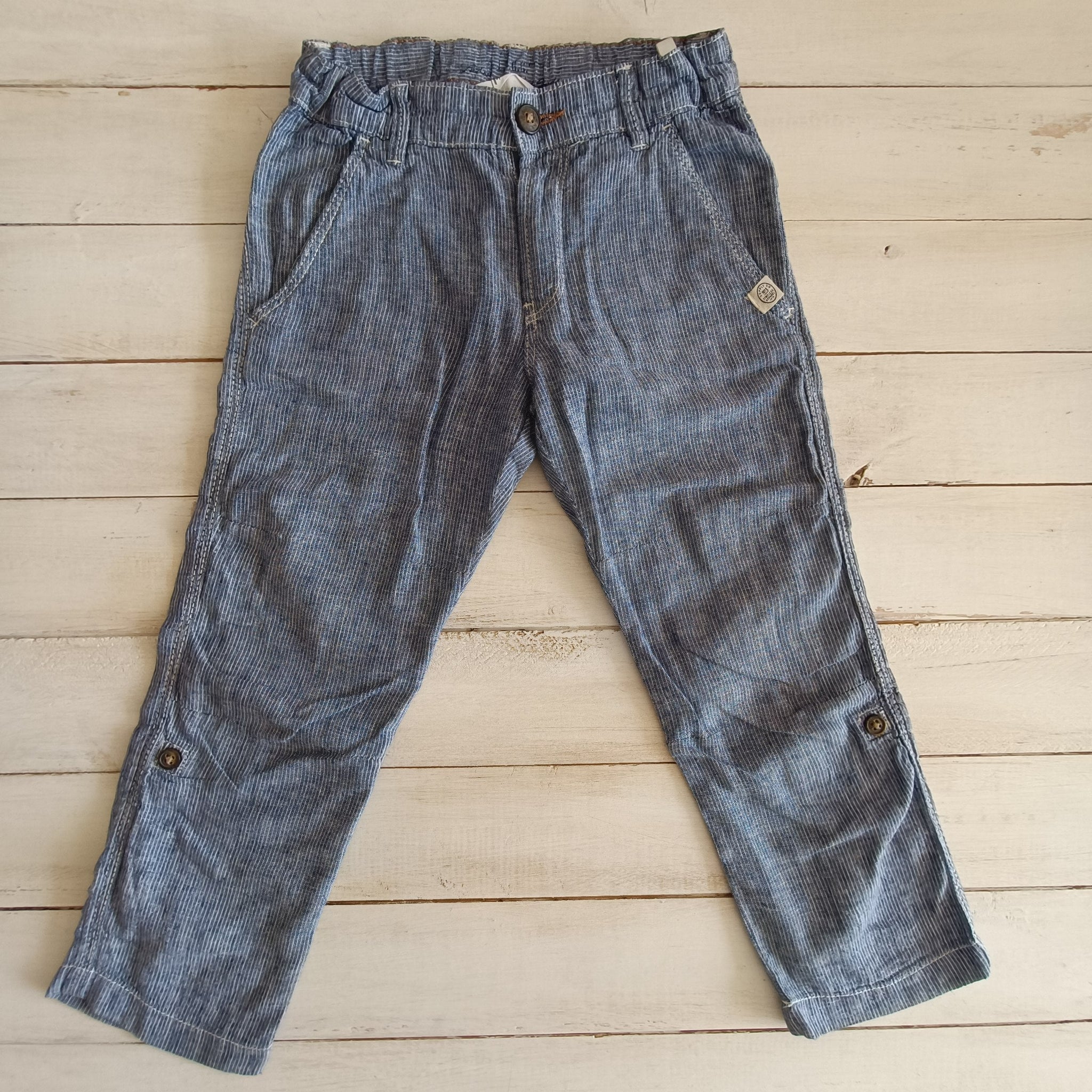 Pantalón H&M Talla 4-5 Celeste. Rayado.