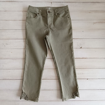 Jeans Cat & Jack T14 Verde. Bordado en tobillos