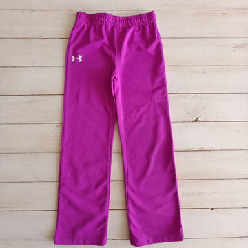 Buzo Under Armour T5 Fucsia, logo blanco en pierna