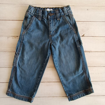 Jeans Old Navy T2. Bolsillos laterales. Cintura ajustable