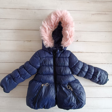 Parka Impreuna T3 Azul. Acolchada. Interior chiporro suave. Gorro desmontable con peludo rosado