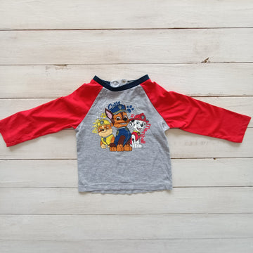 Polera 12M Gris mangas rojas. Paw Patrol