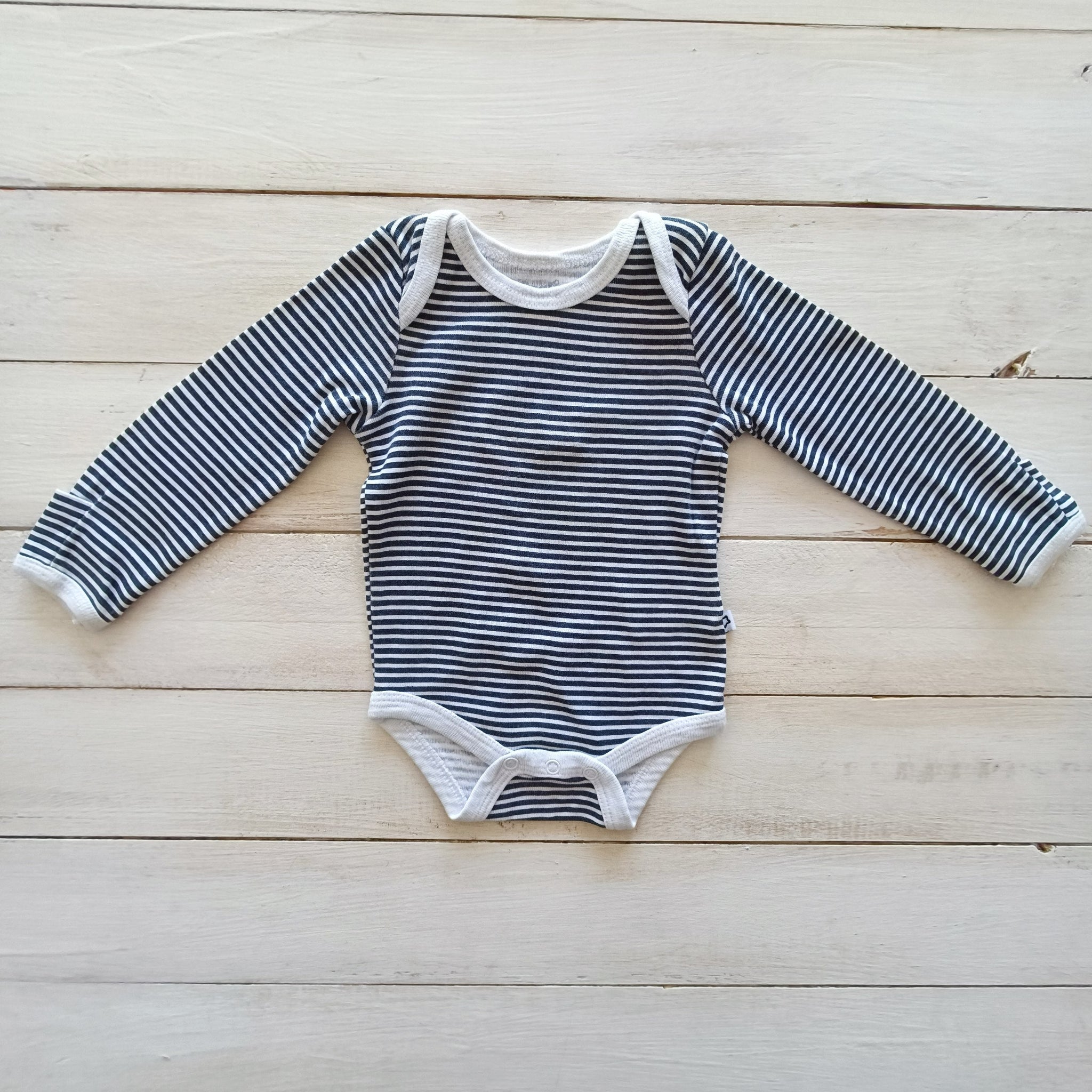 Body Opaline 3M Blanco lineas negras