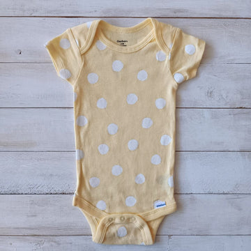 NUEVO Body Gerber Niña 6-9M Amarillo Lunares