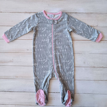 NUEVO Osito Gerber Niña 6-9M Gris Letras Love